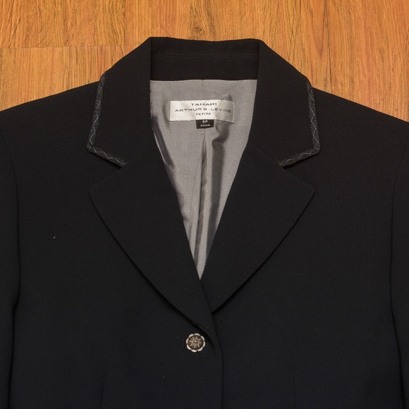 TAHARI ARTHUR S. LEVINE BLACK SUIT - Picture 2 of 5
